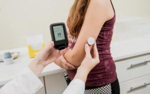 Benefits of Continuous Glucose Monitor and Blood Glucose Monitor