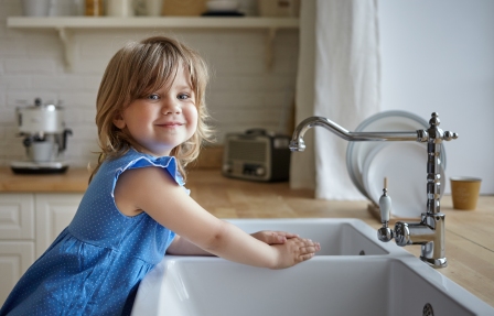 Teach Children To Use The Faucets Correctly