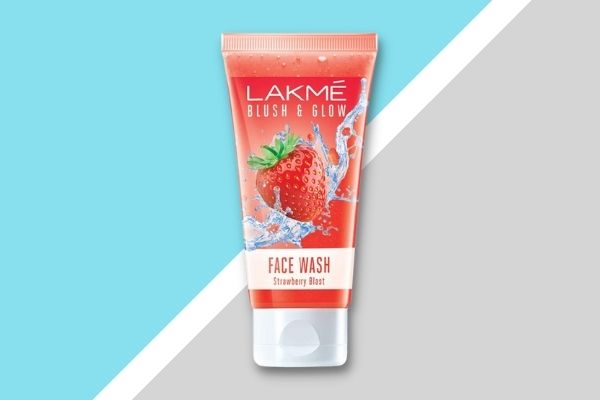 Lakme Blush & Glow Strawberry Refreshing Gel Face Wash 