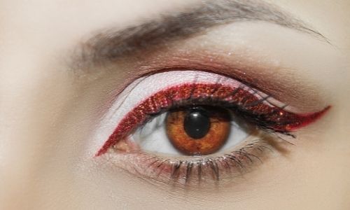 How To Use Liquid Eyeliner?